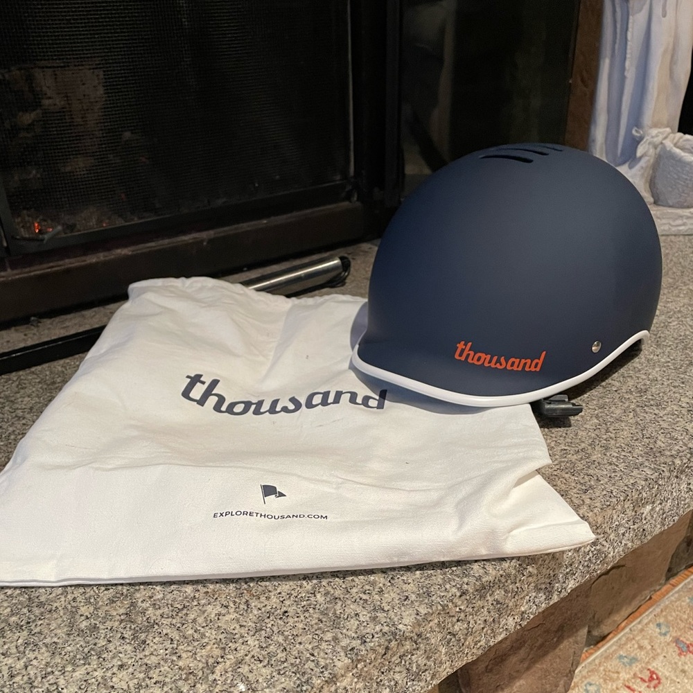 Thousand 2.0 adult bike skate helmet original profile retro medium